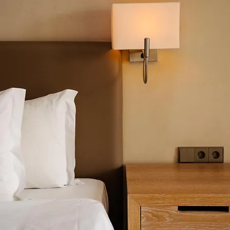 The Navigator Hotell