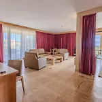 The Navigator - Colombus 5* Porto Santo