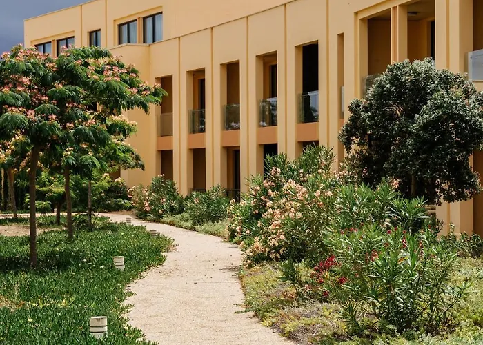 The Navigator Hotel 5*