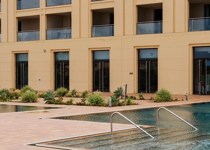 The Navigator Hotel